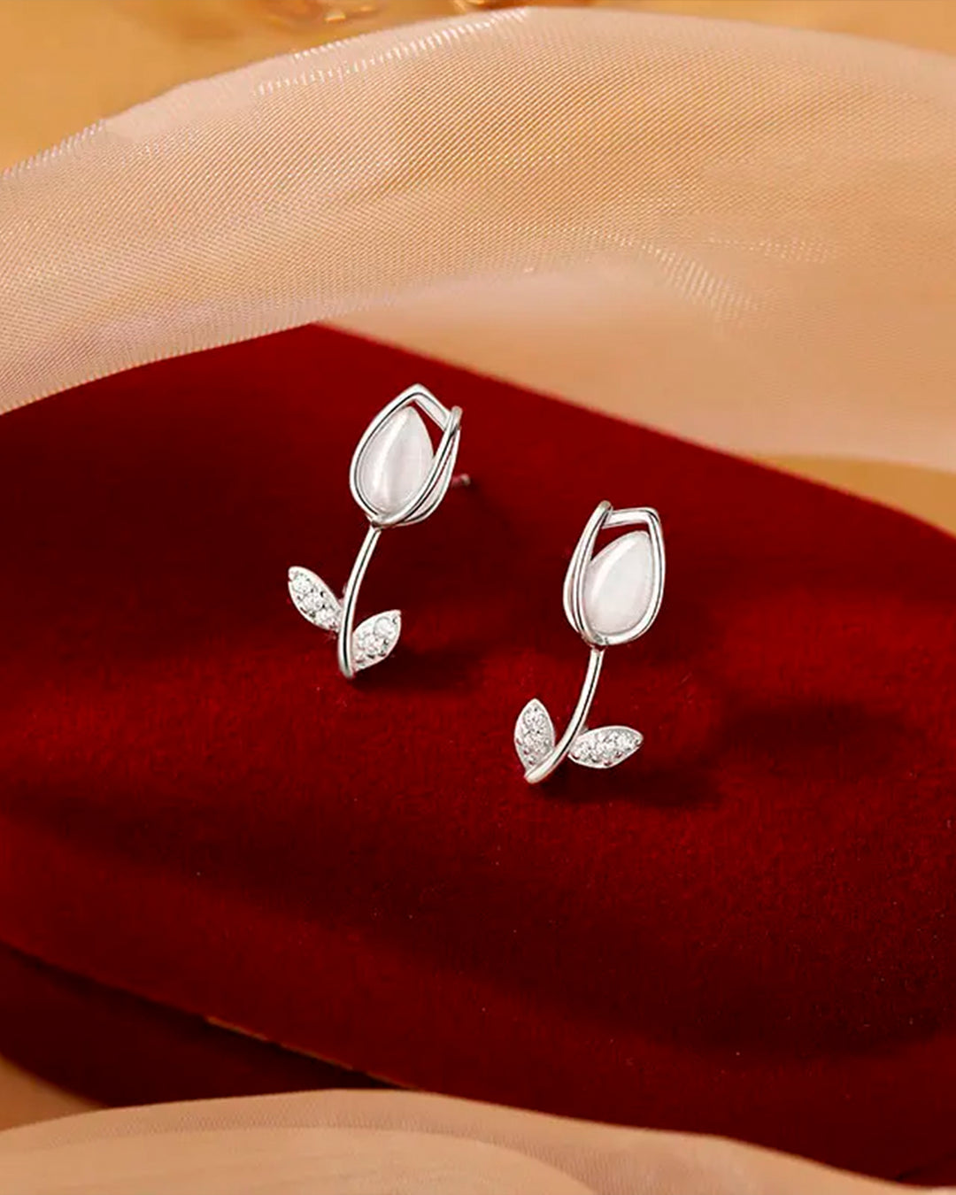Brincos Tulipa em Prata 925