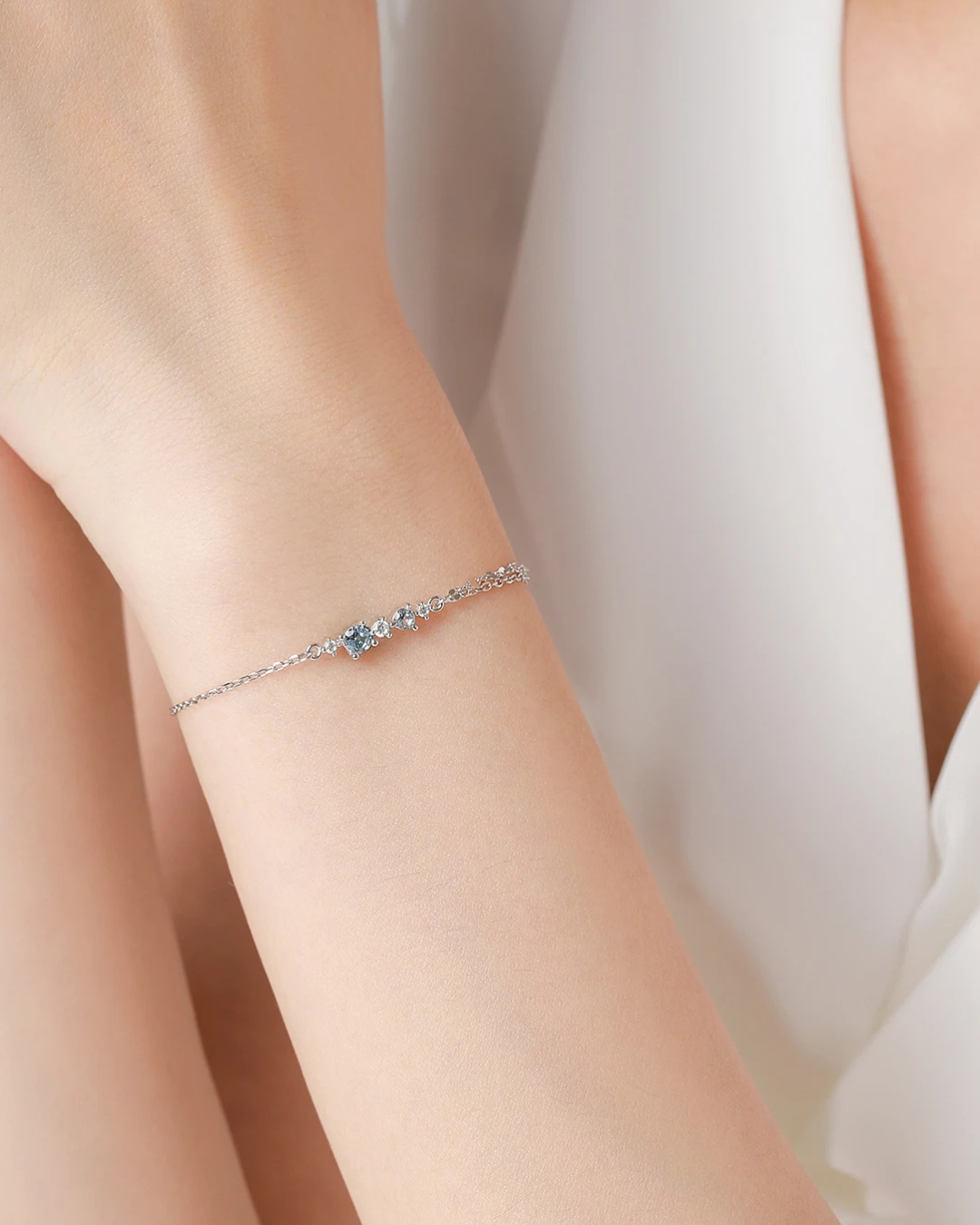 Pulseira Gaviare Elegance Zircônias Azuis e Brancas 